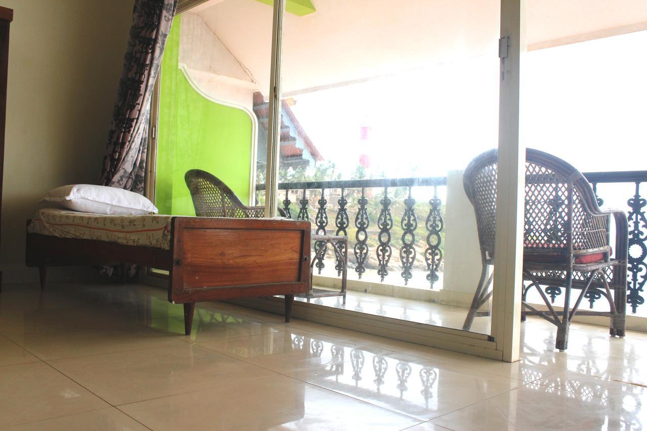 Adam Beach Resort Kovalam Extérieur photo