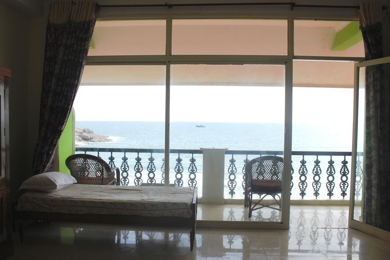Adam Beach Resort Kovalam Extérieur photo